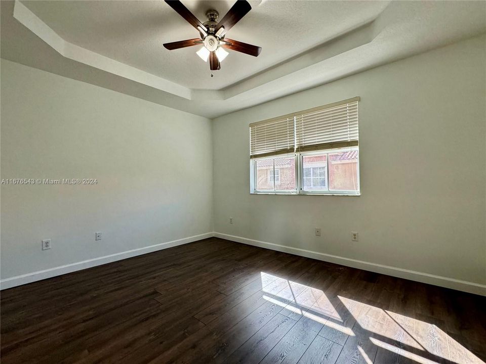 For Rent: $3,000 (2 beds, 2 baths, 1150 Square Feet)