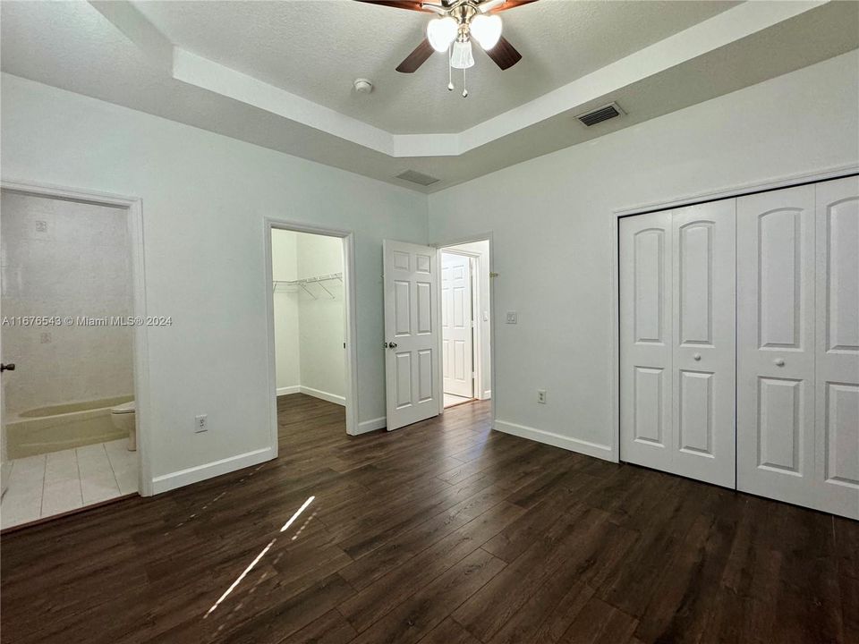 For Rent: $3,000 (2 beds, 2 baths, 1150 Square Feet)