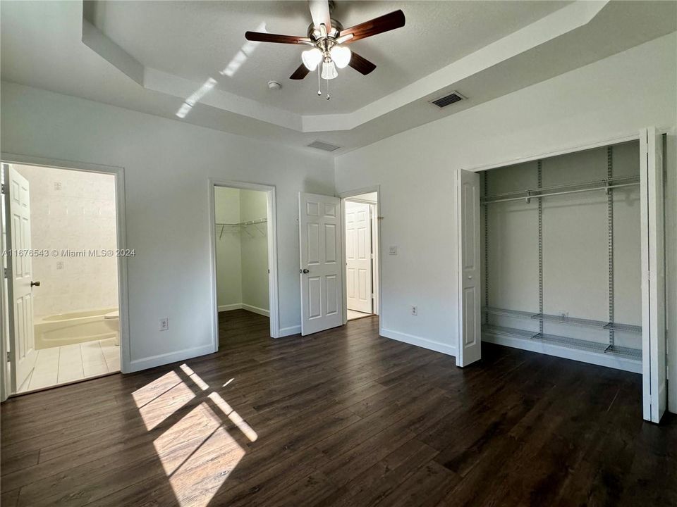 For Rent: $3,000 (2 beds, 2 baths, 1150 Square Feet)