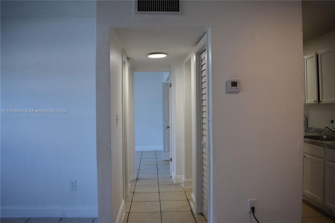 For Rent: $1,500 (1 beds, 1 baths, 2911 Square Feet)