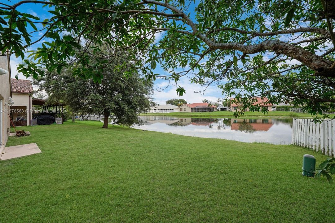 For Sale: $759,900 (4 beds, 2 baths, 1858 Square Feet)