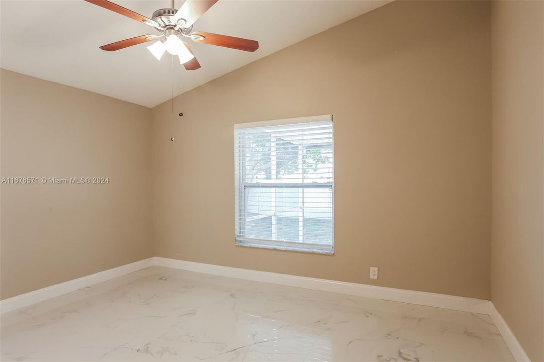 For Rent: $2,630 (3 beds, 2 baths, 1195 Square Feet)