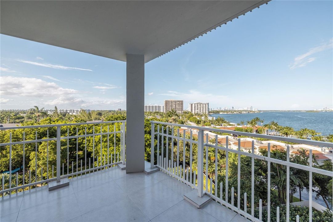 For Sale: $529,000 (2 beds, 2 baths, 1457 Square Feet)