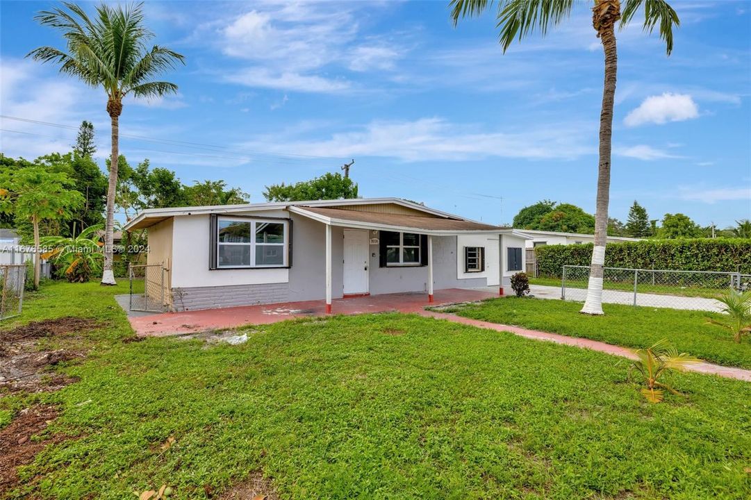 For Sale: $429,900 (3 beds, 2 baths, 1490 Square Feet)