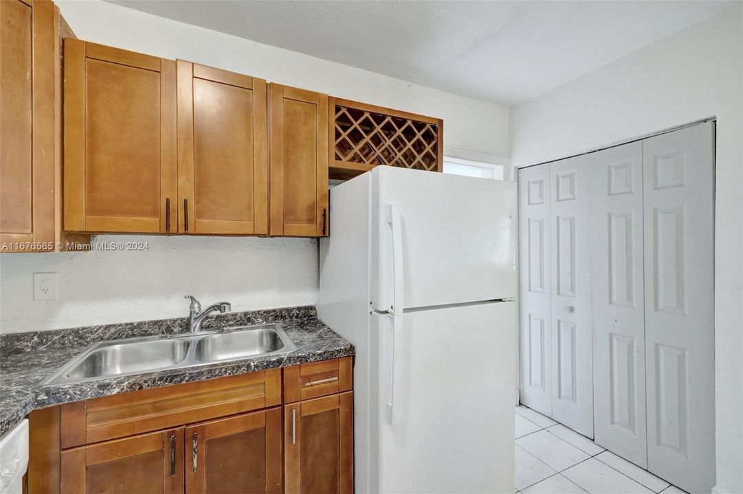 For Sale: $429,900 (3 beds, 2 baths, 1490 Square Feet)