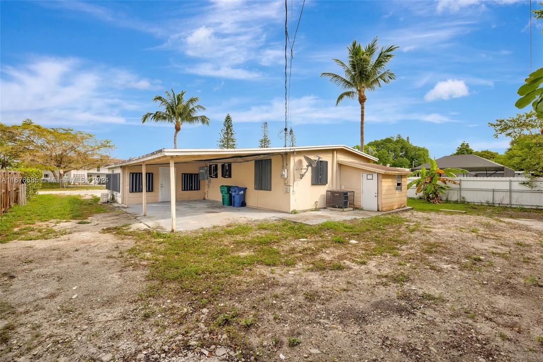 For Sale: $429,900 (3 beds, 2 baths, 1490 Square Feet)