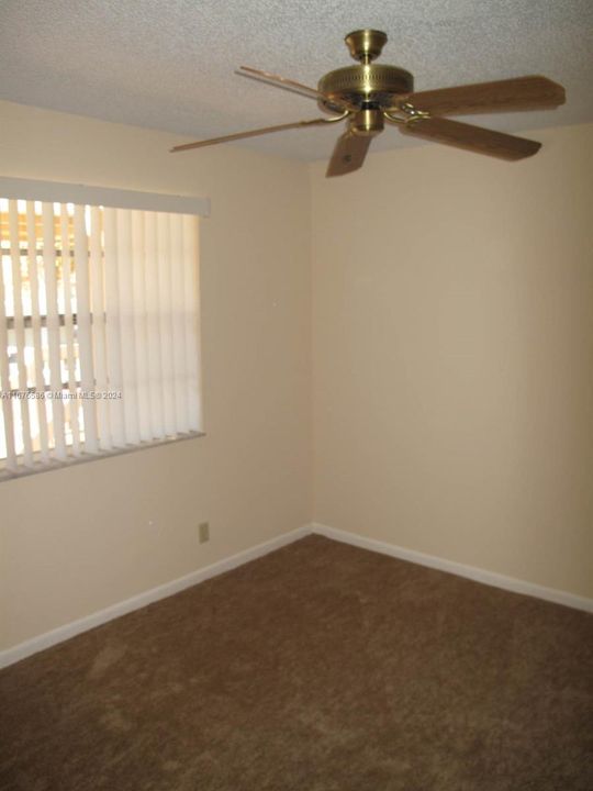 For Sale: $193,500 (2 beds, 2 baths, 768 Square Feet)