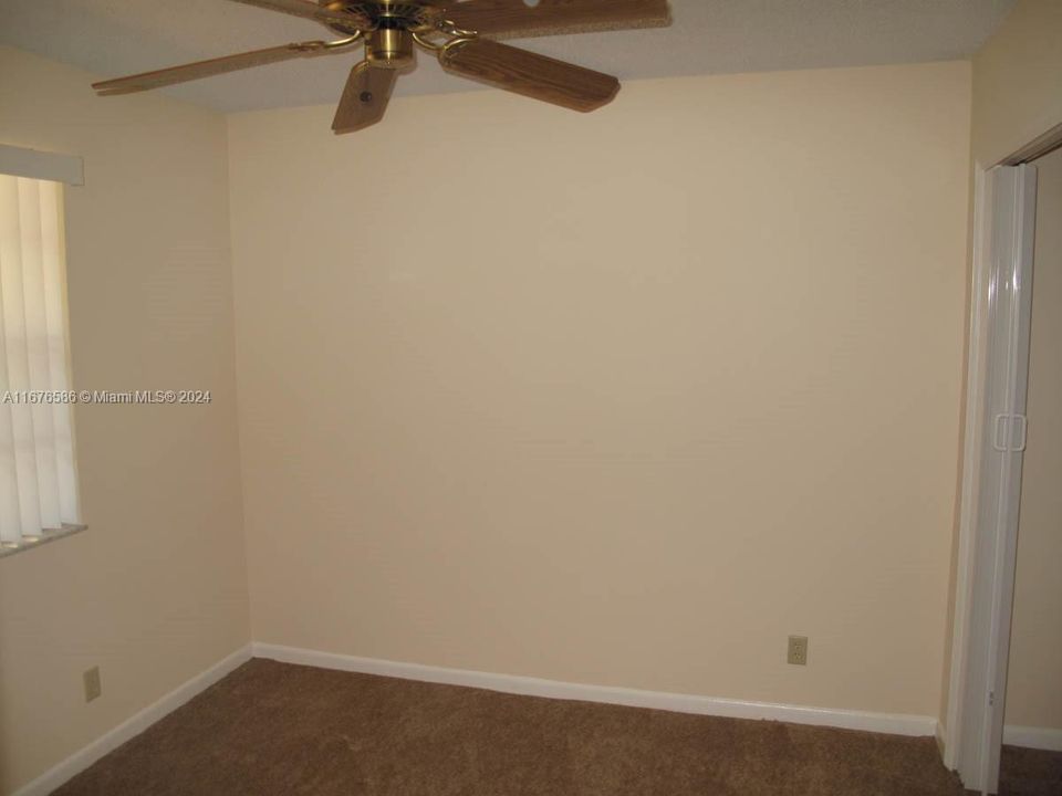 For Sale: $193,500 (2 beds, 2 baths, 768 Square Feet)