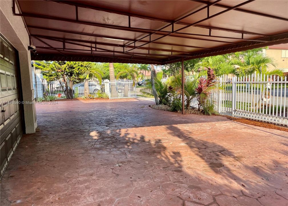 En Venta: $850,000 (5 camas, 3 baños, 2862 Pies cuadrados)