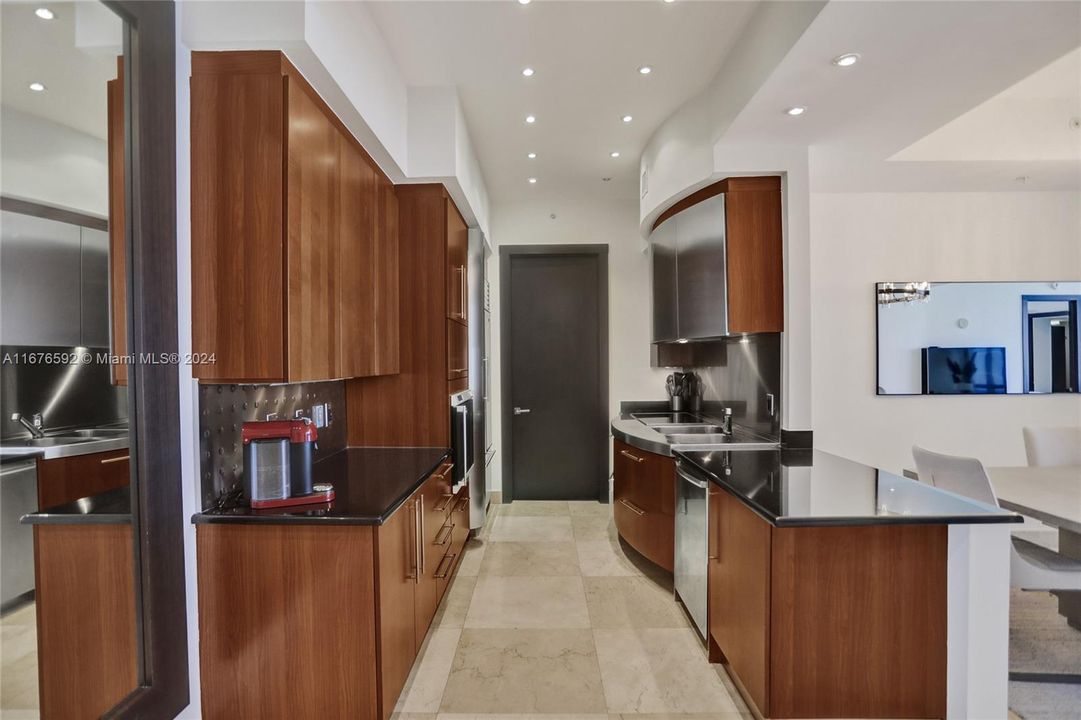 En Venta: $1,590,000 (2 camas, 2 baños, 1389 Pies cuadrados)