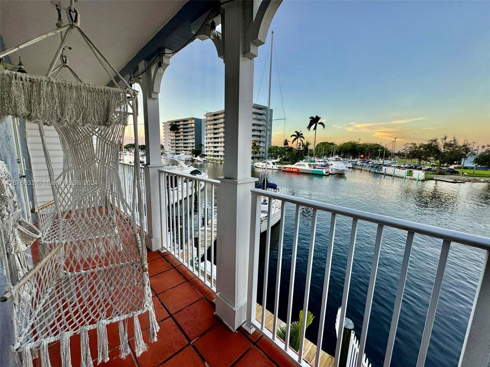 Balcony 2nd floor