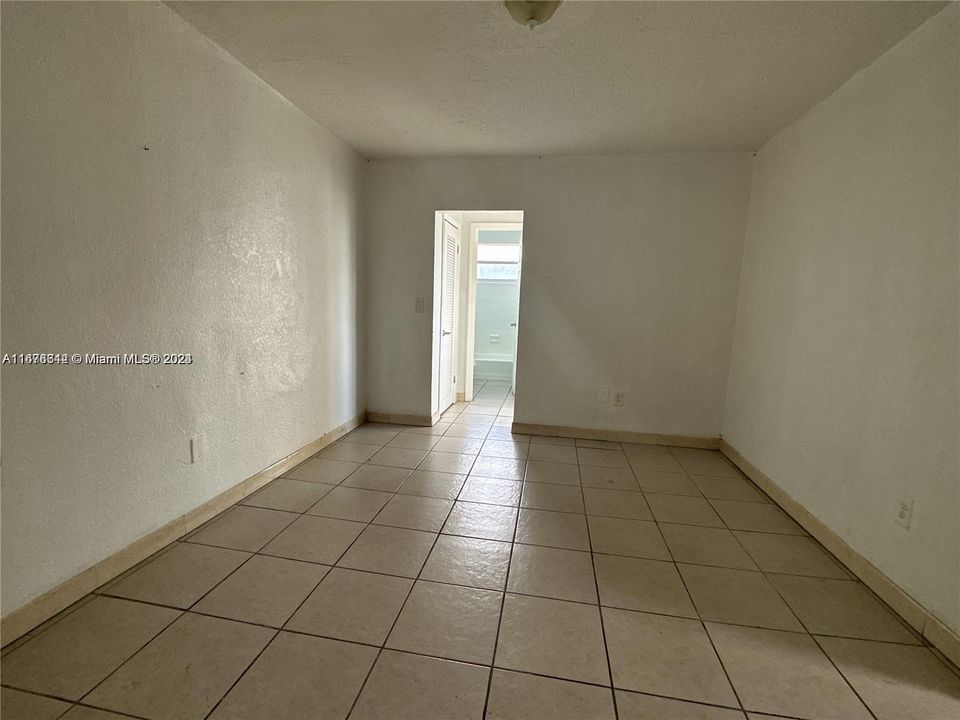 For Rent: $1,500 (1 beds, 1 baths, 423 Square Feet)