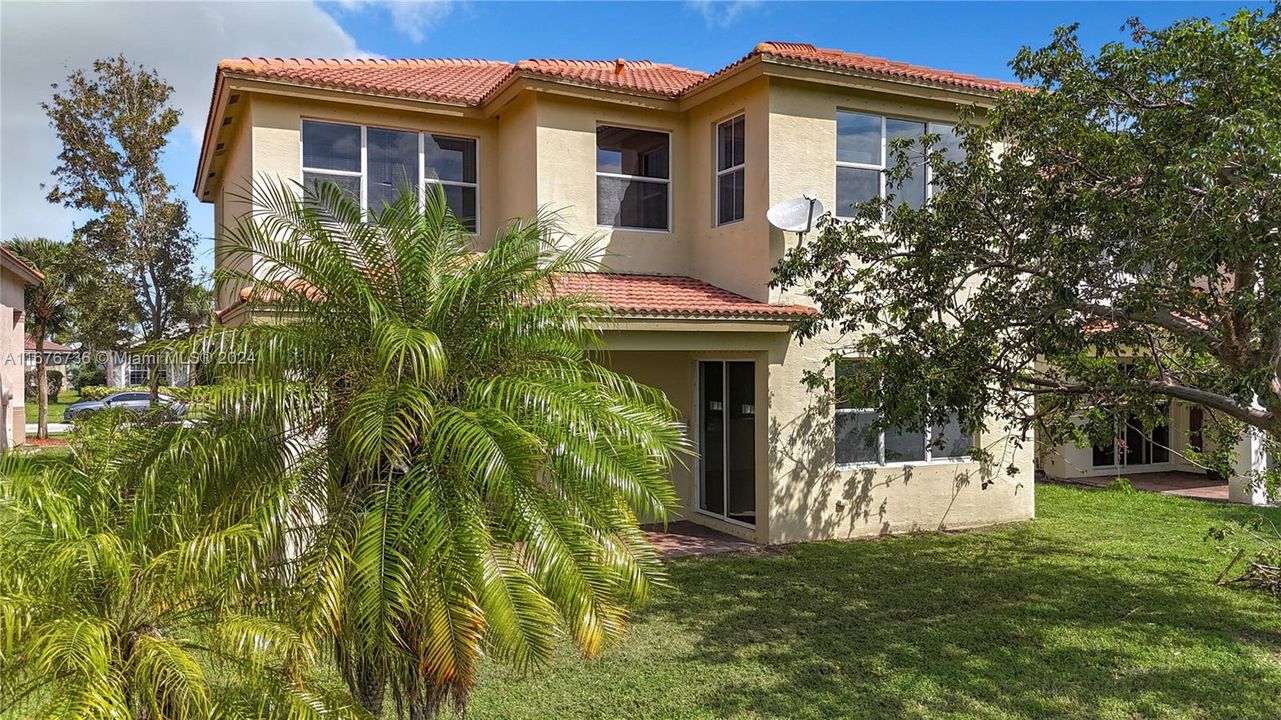 Recently Sold: $529,999 (5 beds, 4 baths, 3502 Square Feet)