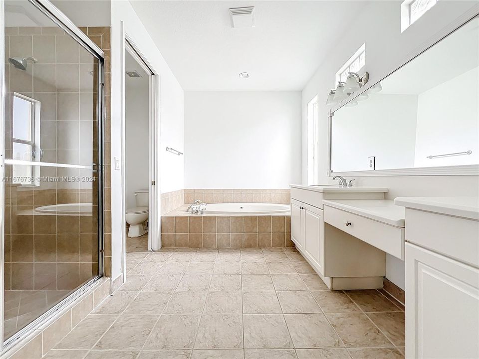 Recently Sold: $529,999 (5 beds, 4 baths, 3502 Square Feet)