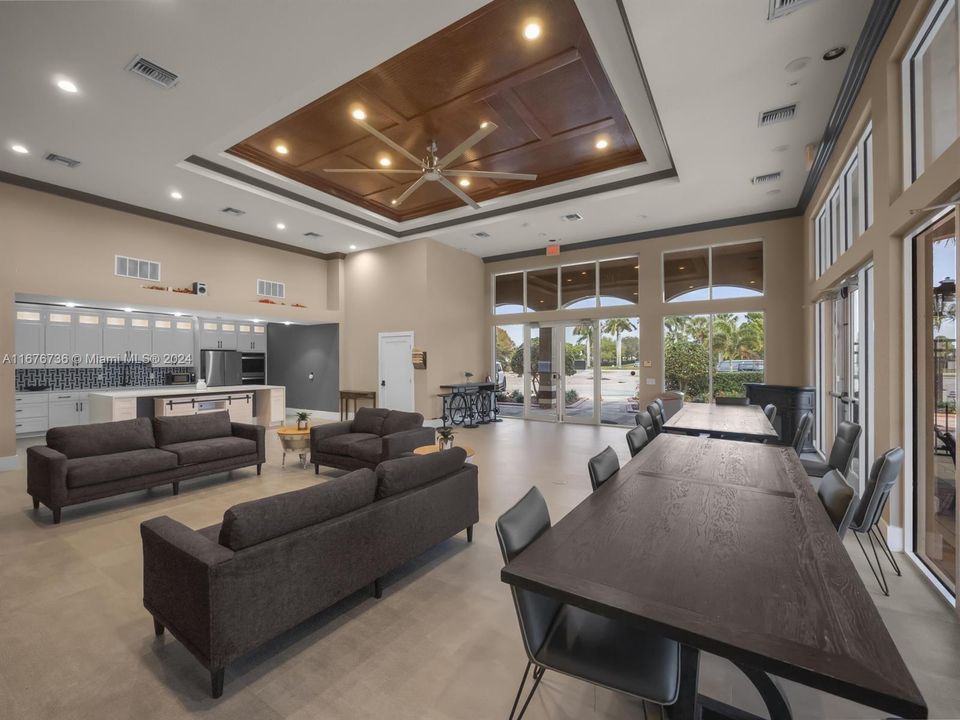 Recently Sold: $529,999 (5 beds, 4 baths, 3502 Square Feet)