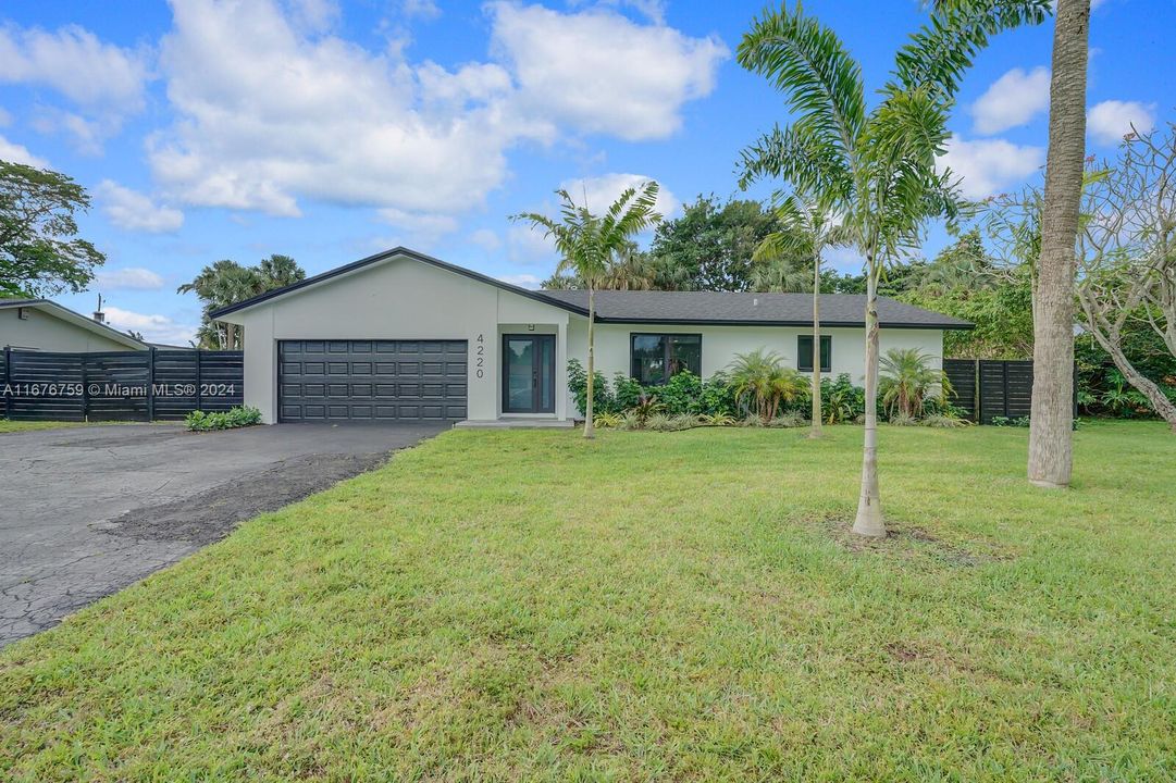 For Sale: $835,000 (4 beds, 2 baths, 1714 Square Feet)