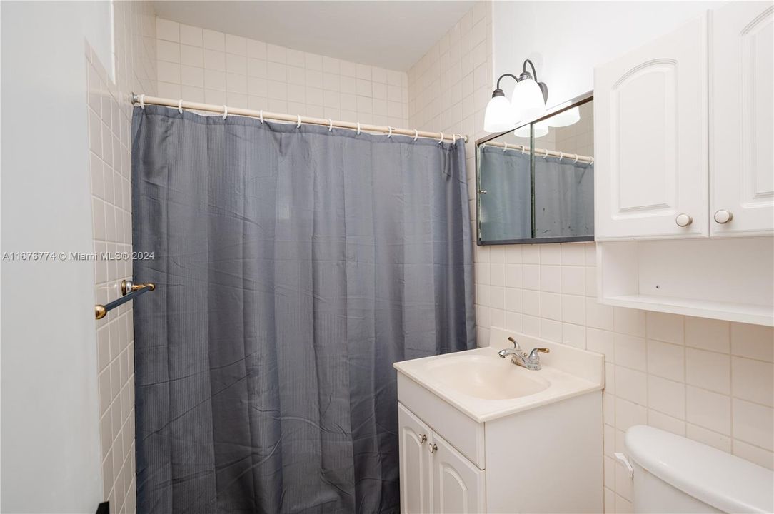 For Sale: $460,000 (3 beds, 1 baths, 950 Square Feet)