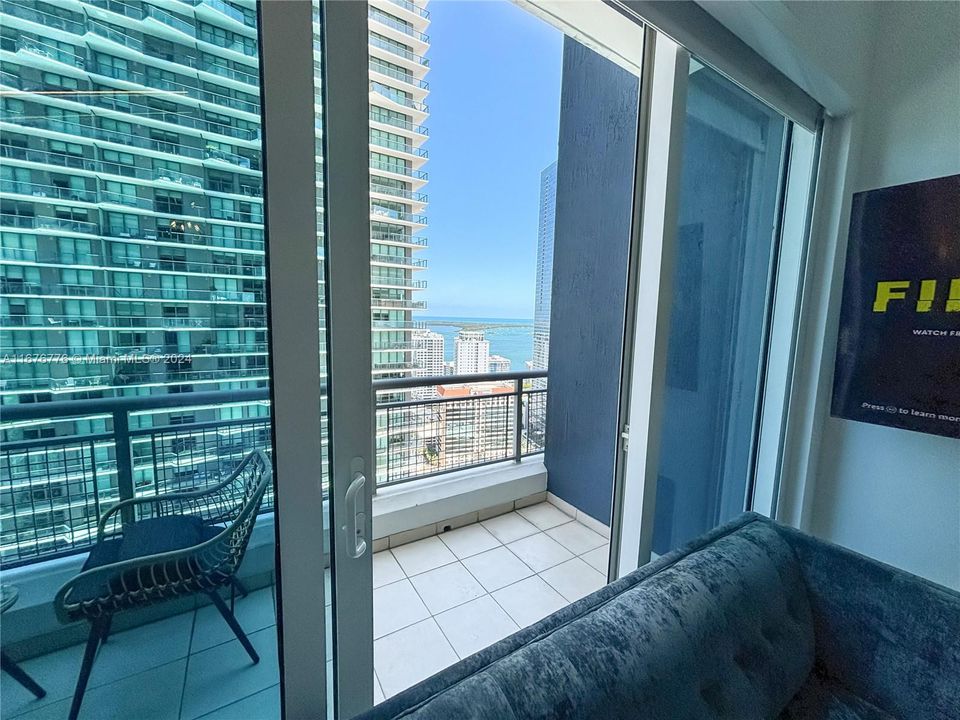 For Sale: $499,000 (1 beds, 1 baths, 780 Square Feet)