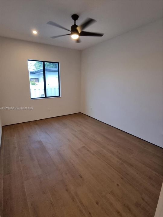 For Rent: $4,115 (3 beds, 2 baths, 1607 Square Feet)