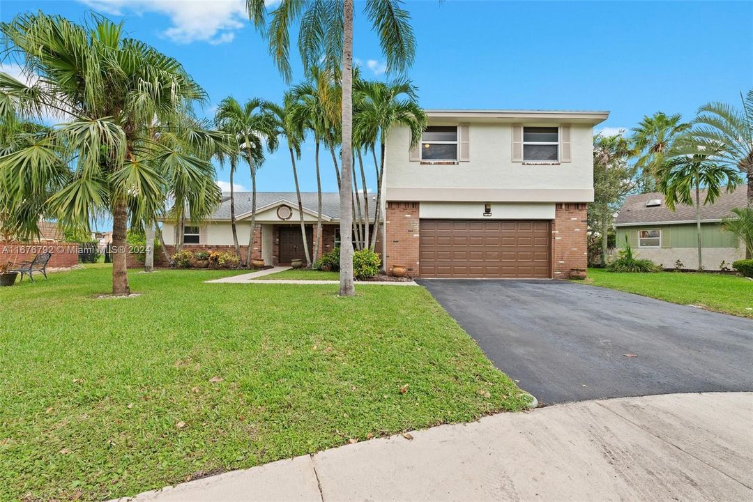 For Sale: $750,000 (3 beds, 2 baths, 2226 Square Feet)