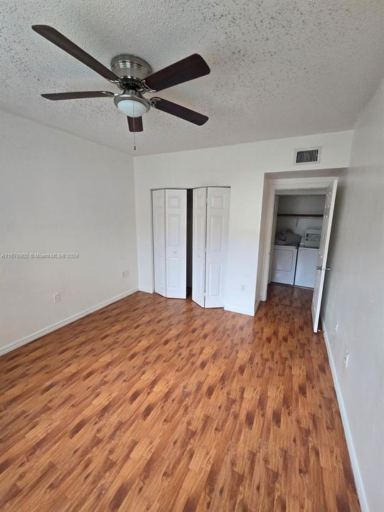 For Rent: $2,800 (3 beds, 2 baths, 1450 Square Feet)