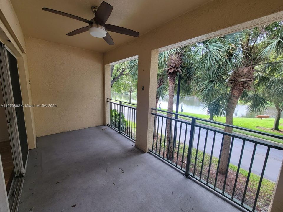 For Rent: $2,800 (3 beds, 2 baths, 1450 Square Feet)