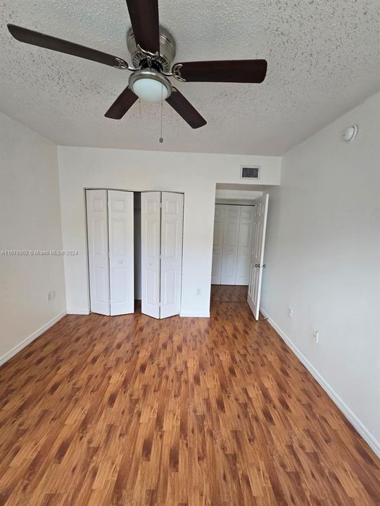 For Rent: $2,800 (3 beds, 2 baths, 1450 Square Feet)