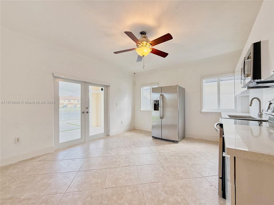 For Rent: $3,800 (3 beds, 3 baths, 2664 Square Feet)