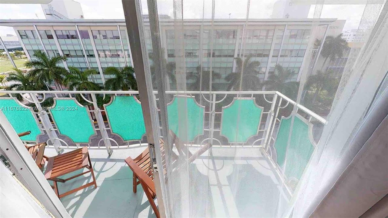 En Venta: $549,000 (1 camas, 1 baños, 672 Pies cuadrados)