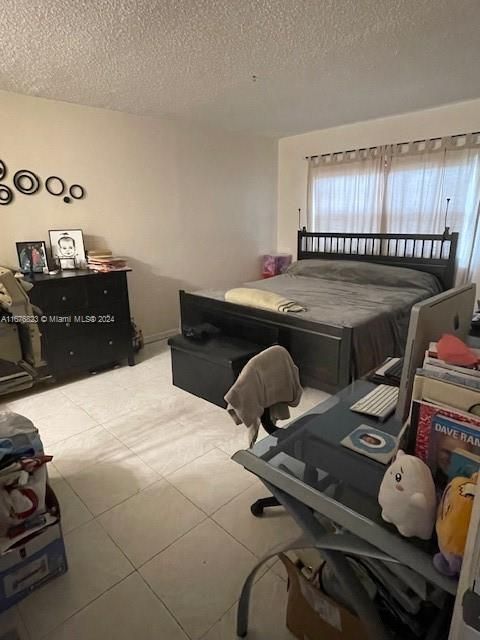 En Venta: $289,000 (2 camas, 2 baños, 1106 Pies cuadrados)