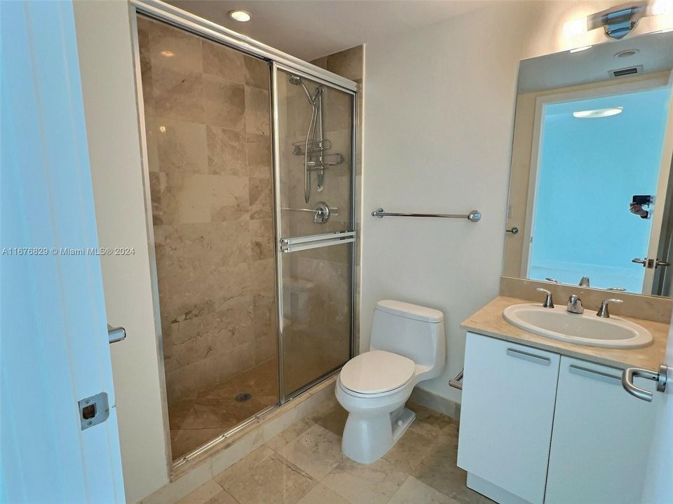 For Rent: $4,100 (2 beds, 2 baths, 1692 Square Feet)