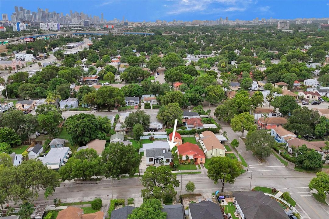 For Sale: $640,000 (4 beds, 2 baths, 1341 Square Feet)