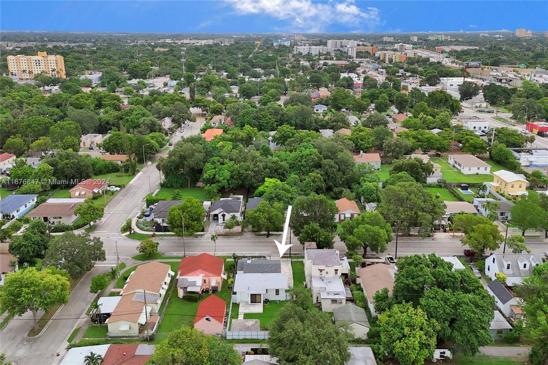 For Sale: $640,000 (4 beds, 2 baths, 1341 Square Feet)