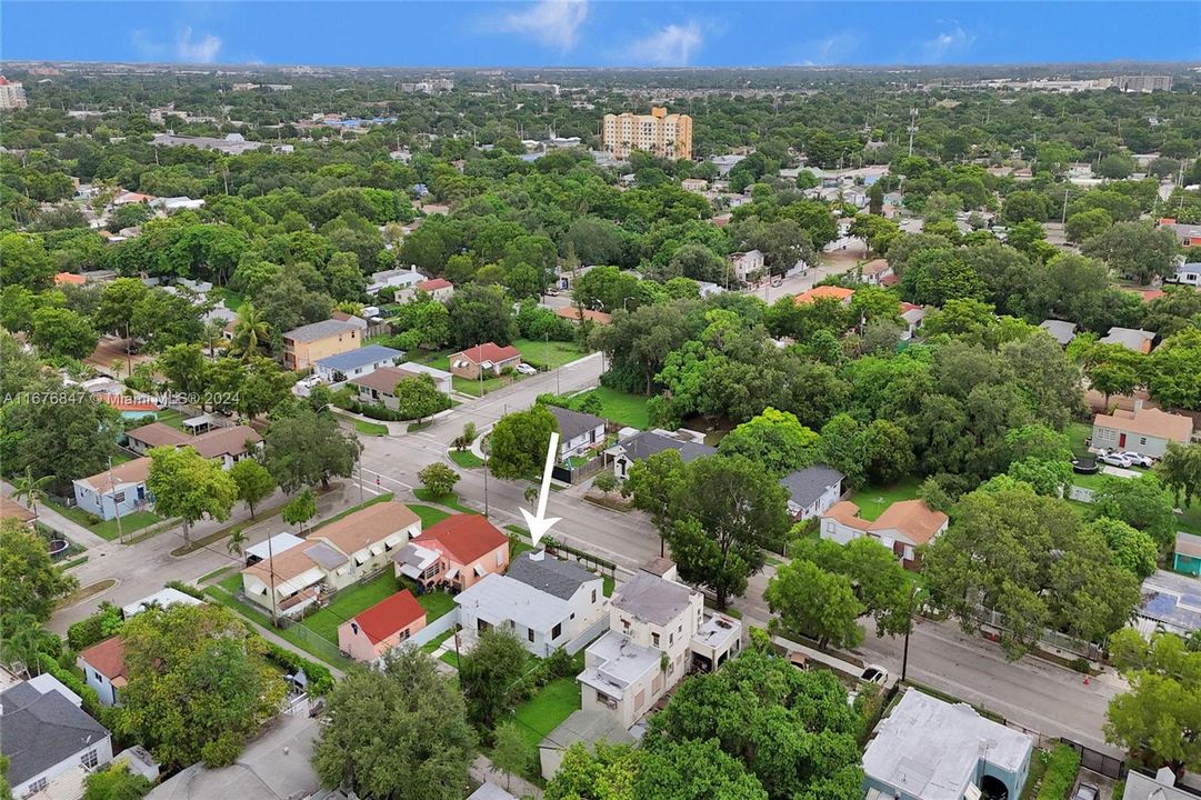 For Sale: $640,000 (4 beds, 2 baths, 1341 Square Feet)