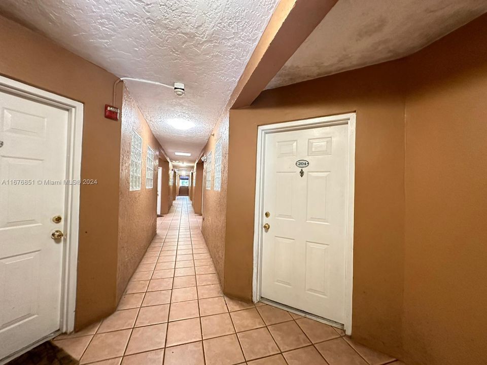 For Rent: $2,300 (2 beds, 1 baths, 0 Square Feet)