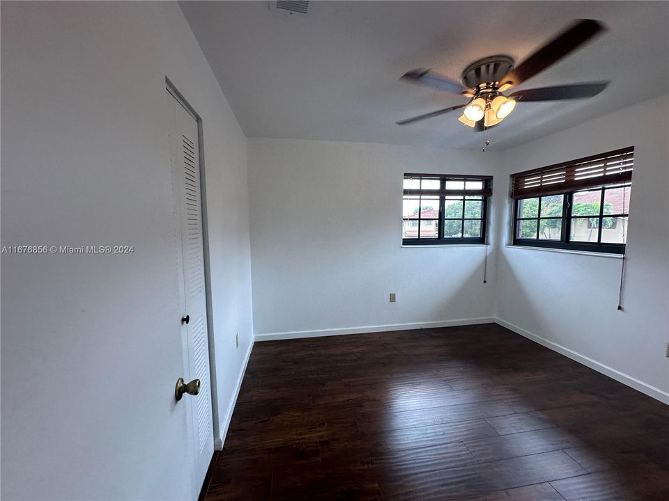 For Rent: $3,000 (3 beds, 2 baths, 1258 Square Feet)