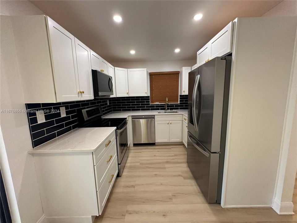 For Rent: $3,000 (3 beds, 2 baths, 1258 Square Feet)