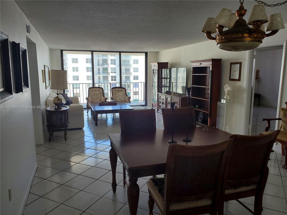 For Rent: $5,500 (2 beds, 2 baths, 1482 Square Feet)