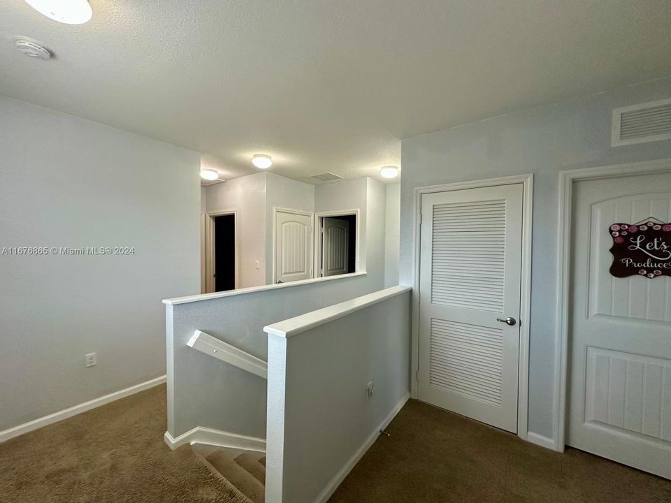 For Rent: $3,500 (4 beds, 2 baths, 2070 Square Feet)