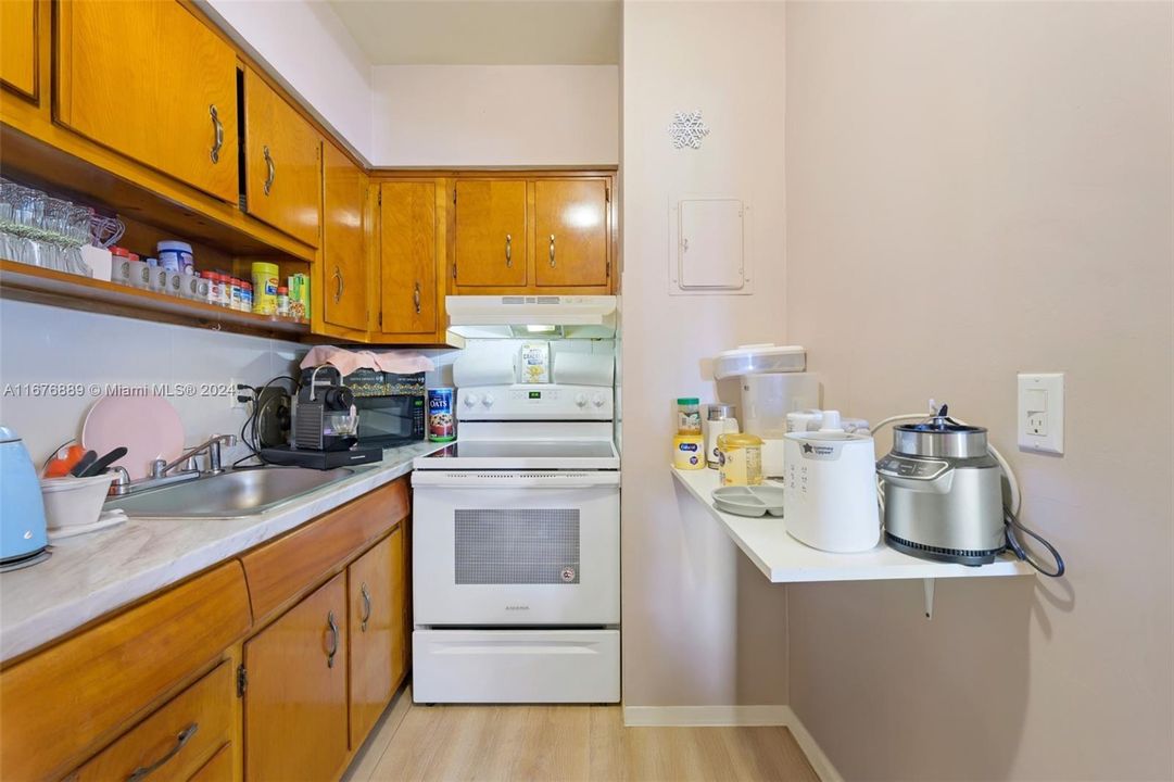 For Rent: $1,750 (1 beds, 1 baths, 524 Square Feet)