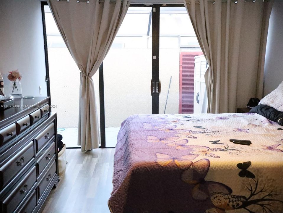 В аренду: $3,300 (3 спален, 2 ванн, 1383 Квадратных фут)