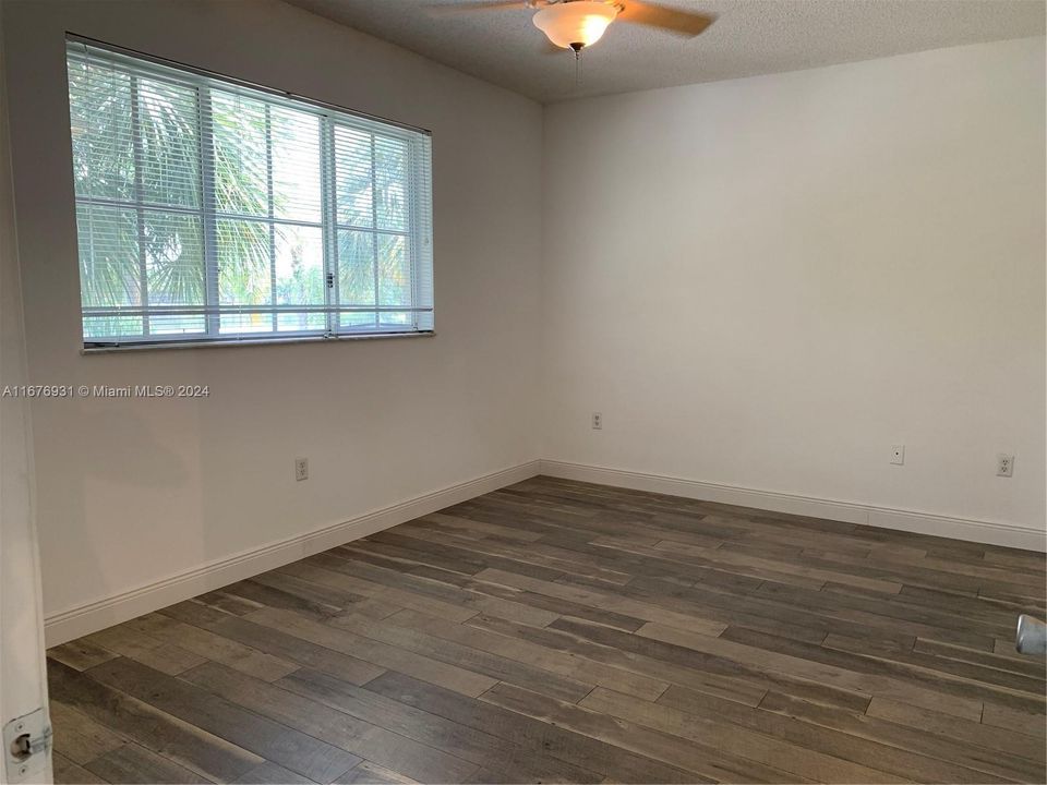 For Rent: $2,600 (2 beds, 2 baths, 1205 Square Feet)