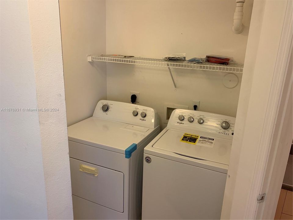 For Rent: $2,600 (2 beds, 2 baths, 1205 Square Feet)