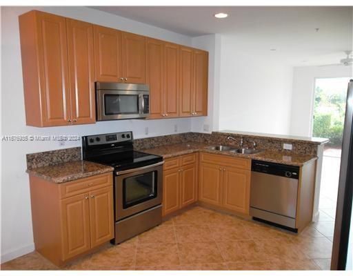 For Rent: $2,950 (3 beds, 2 baths, 2179 Square Feet)