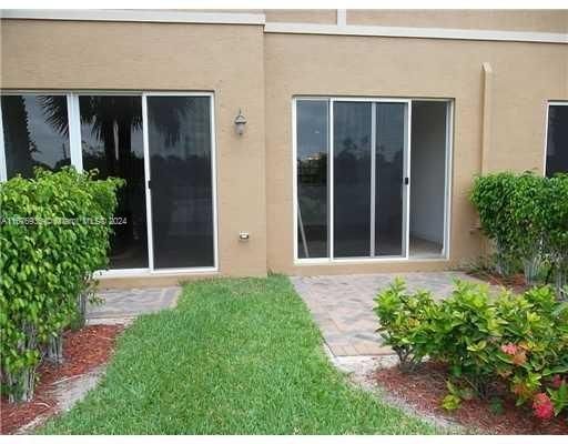 For Rent: $2,950 (3 beds, 2 baths, 2179 Square Feet)