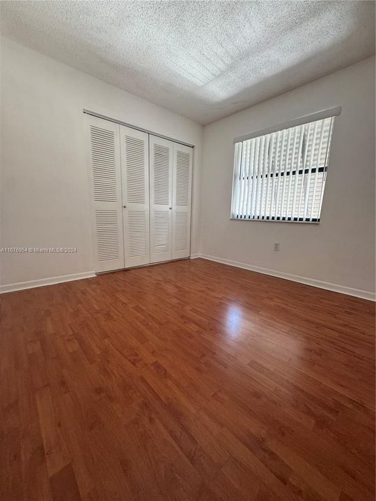 For Rent: $2,700 (2 beds, 2 baths, 1076 Square Feet)