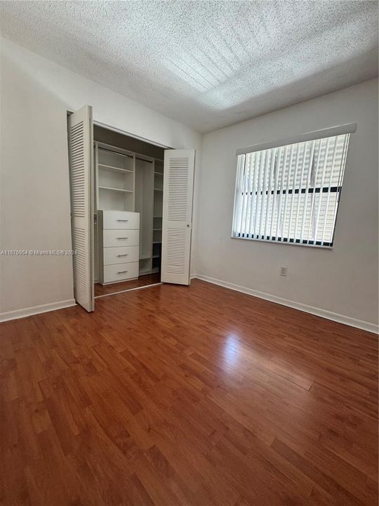 For Rent: $2,700 (2 beds, 2 baths, 1076 Square Feet)