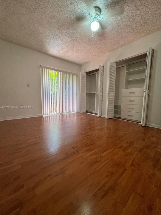 For Rent: $2,700 (2 beds, 2 baths, 1076 Square Feet)