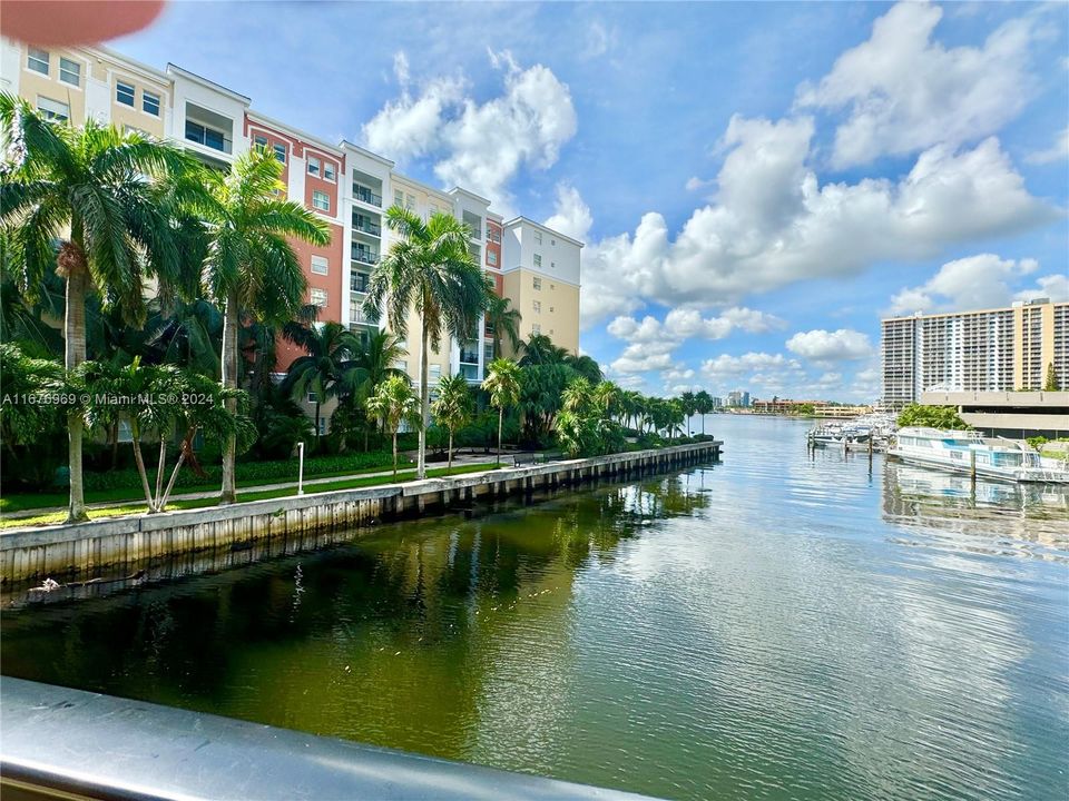 For Sale: $750,000 (3 beds, 2 baths, 1353 Square Feet)