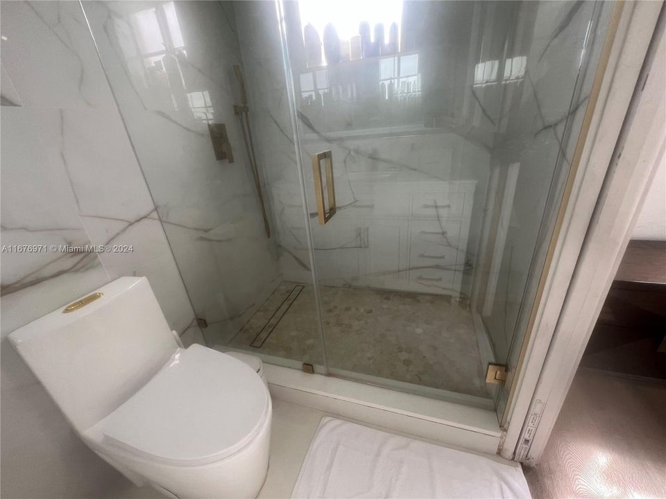 В аренду: $3,500 (3 спален, 2 ванн, 1421 Квадратных фут)